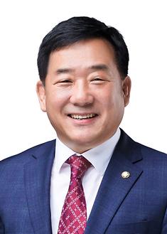 박성민