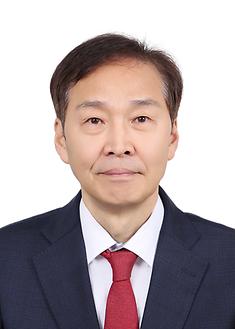 김기웅