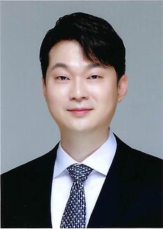 김동아