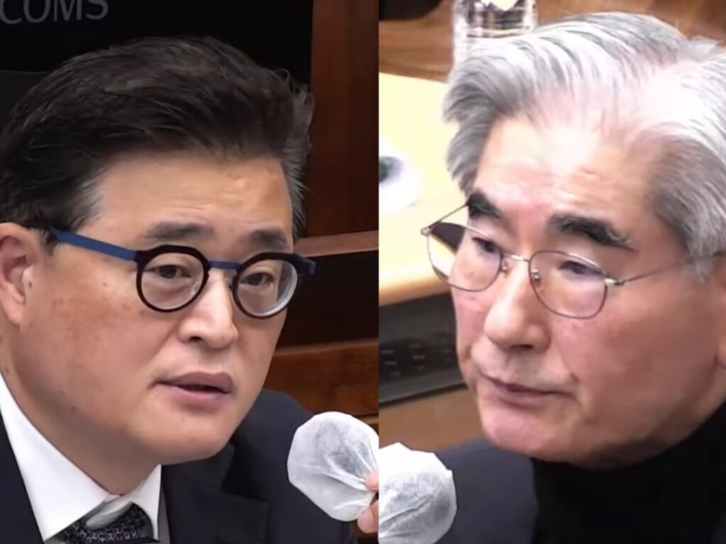 내란특검의 박억수 특검보(좌)와 김용현(우). 서울중앙지방법원 공판 중계 유튜브 캡처